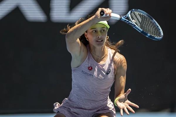 Milli tenisçi Zeynep Sönmez, Avustralya Açık 3'üncü turunda Putintseva'ya yenilerek turnuvaya veda etti