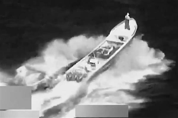 ABD, Doğu Pasifik'te uyuşturucu kaçakçılığı yaptığı gerekçesiyle bir gemiyi hedef aldı