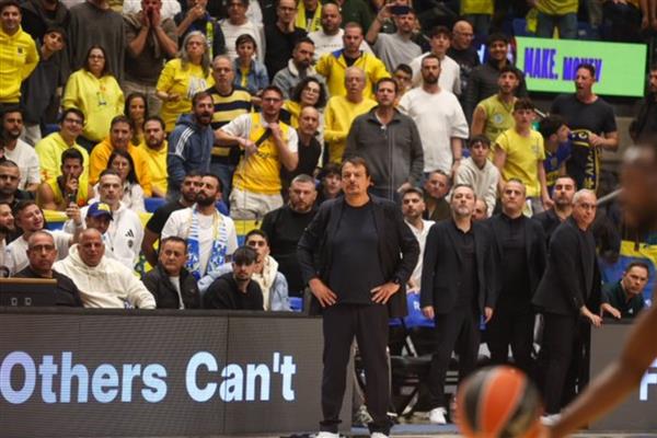 Türkiye Basketbol Federasyonu, Ergin Ataman'a yapılan saldırı için inceleme istedi