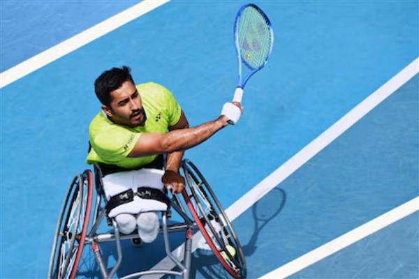 Para tenisçi Ahmet Kaplan, sezonun ilk grand slam tenis turnuvası Avustralya Açık'ta yarı finale yükseldi
