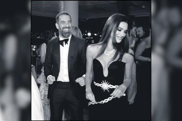 Aşk dolu fotoğrafla Arda Turan'ın 39'uncu yaş kutlaması