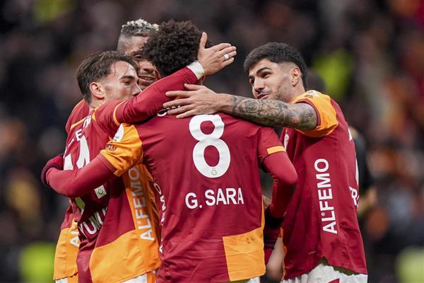 Galatasaray, Kayserispor karşısında üç puanı dört golle aldı