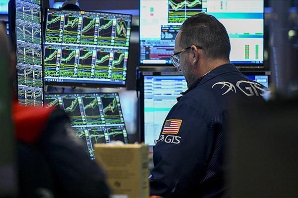 Küresel piyasalar haftaya düşük risk iştahıyla başladı, gözler dünya genelinde yayınlanacak PMI verilerinde