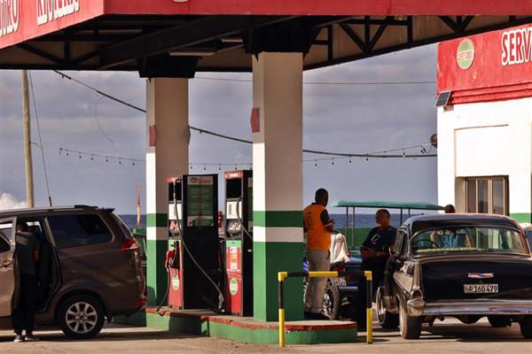 ABD tehdit etti, Rusya Küba'ya petrol göndereceğini açıkladı