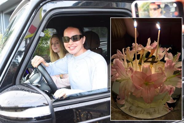 Yasemin Ergene ve dün 14 yaşına basan kızı Emine Özilhan ile tırnakçı çıkışında adeta köşe kapmaca oynadı