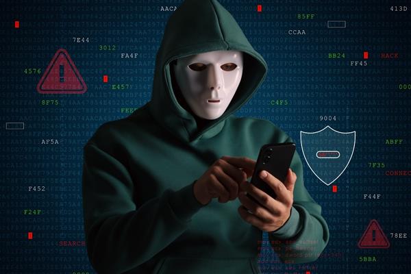 Kredi vaadiyle kandırılan Hüseyin D'nin hesabı suç gelirlerini aklamak için kullanıldı, mağdurken sanık oldu