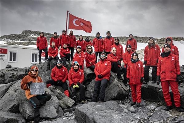 Türk bilim ekibi Antarktika'da sağlık ve tarım için de mesai yapıyor