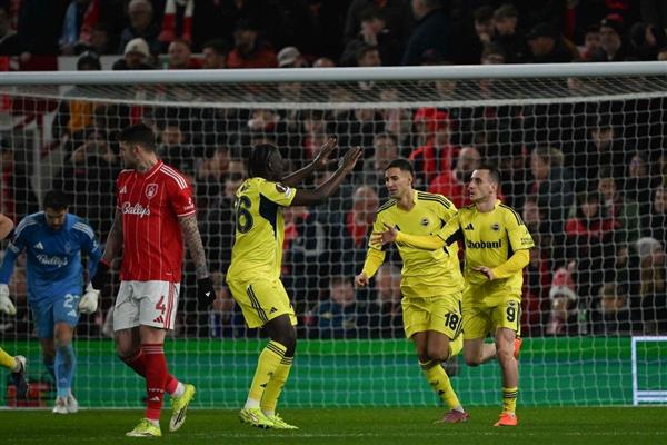 Fenerbahçe, rövanş maçında İngiliz temsilcisi Nottingham Forest'ı yendi ancak Avrupa Ligi'nden elendi