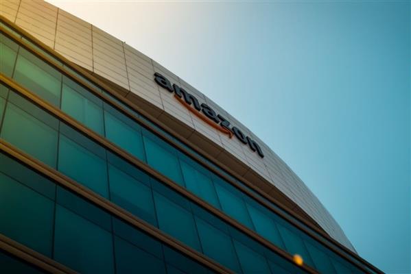 İran Amazon merkezini vurdu, hizmetlerde kesintiler yaşandı