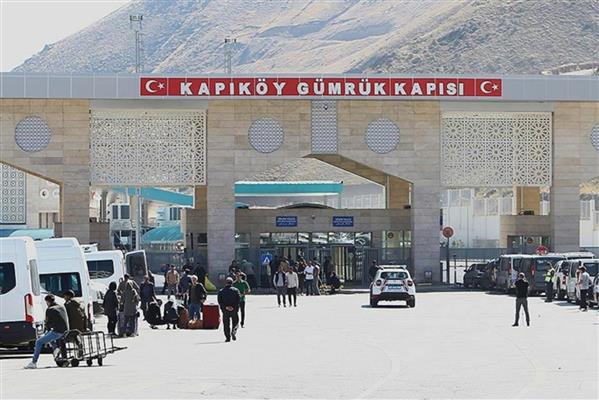 Türkiye ve İran sınırındaki gümrük kapılarında günübirlik yolcu geçişleri durduruldu