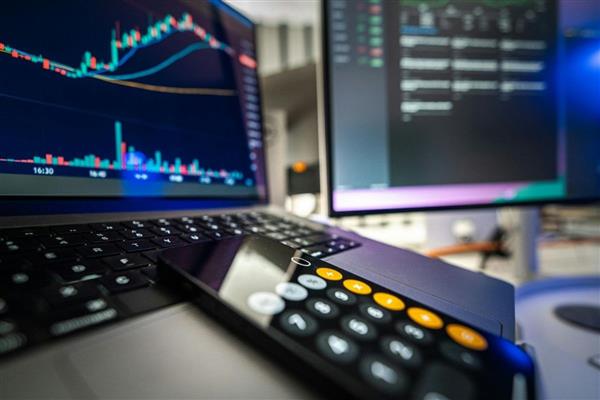 Orta Doğu gerilimi petrol fiyatlarını yükseltti, küresel tahvil piyasaları zincirleme sarsıldı