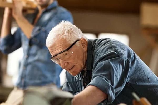 Emeklilikte yaşa takılanlar düzenlemesiyle bozulan SGK dengesi 2025'te kısmen toparlandı