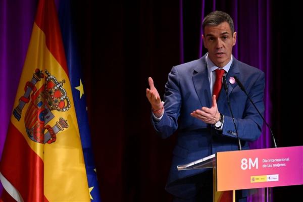 İspanya Başbakanı Sanchez, İran'daki savaşın büyük bir hata ve tamamen yasa dışı olduğunu söyledi