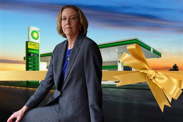 BP'nin ilk kadın CEO'su Meg O'Neill'e 12 milyon sterlinlik 'hoş geldin' paketi