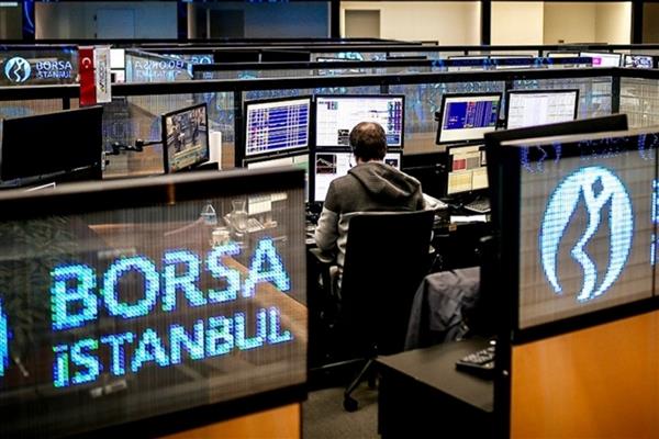 Yabancı yatırımcıların satışı hisselerde baskı yaratırken, yerli talep Tüpraş ve Petkim'i yükseltti