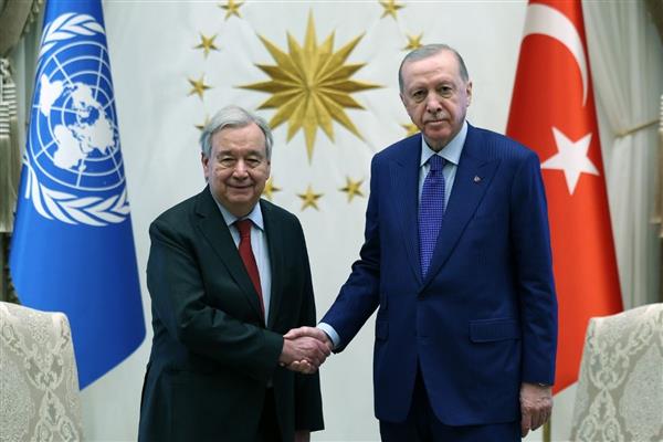 Cumhurbaşkanı Erdoğan, Ortadoğu'daki savaşın büyümemesi için yoğun diplomasi yürüttüklerini söyledi