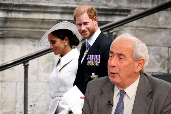 İngiliz Kraliyet ailesini bölen kitap, Prens Harry ve Meghan Markle'dan kraliyet yazarına suçlama