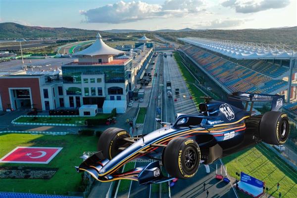İran'ın saldırıları sebebiyle Formula 1'in Bahreyn ve Suudi Arabistan yarışları iptal edilse de İstanbul Park takvime dahil edilmedi