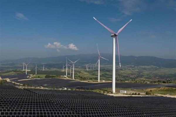 Yenilenebilir enerjide yatırım süresinin yarıya inmesi 2035 hedeflerine giden yolu açıyor