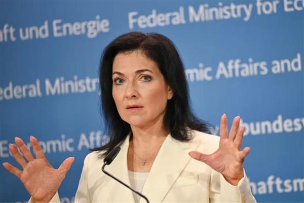 Almanya Ekonomi Bakanı Reiche enerji altyapısına saldırıların küresel etkilerine dikkati çekti