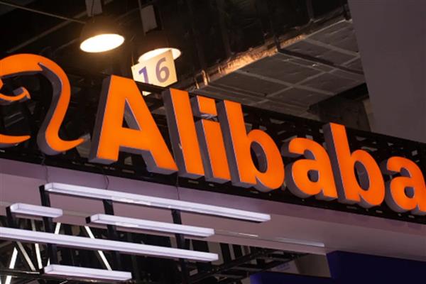 Alibaba, çevrimdışı perakende operasyonlarını elden çıkarırken yapay zekaya yatırımı ikiye katladı ve 128 bin çalışana düştü