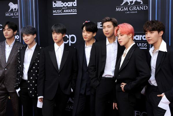 BTS beklentileri karşılamadı, konser boş kaldı hisseler çakıldı