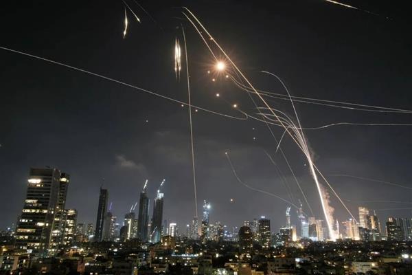 İran'dan yapılan misilleme nedeniyle Tel Aviv'de 6 kişi yaralandı