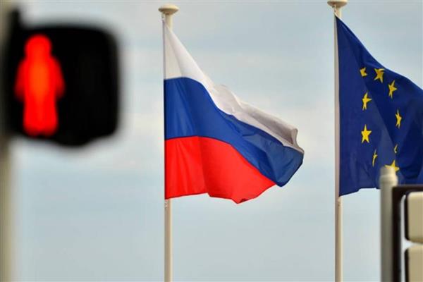 AB, Rusya'dan petrol ithalatını tamamen yasaklayacak teklifi erteledi