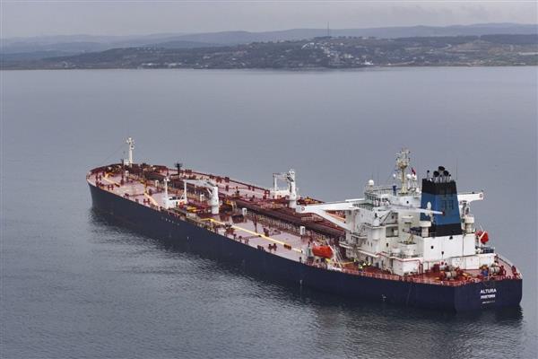 Karadeniz açıklarında saldırıya uğrayan 'Altura' Kilyos açıklarına demirledi