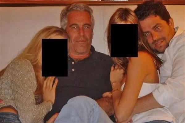 Epstein'in ABD'li mankenlik ajansının temsilcisiyle yazışmaları ortaya çıktı
