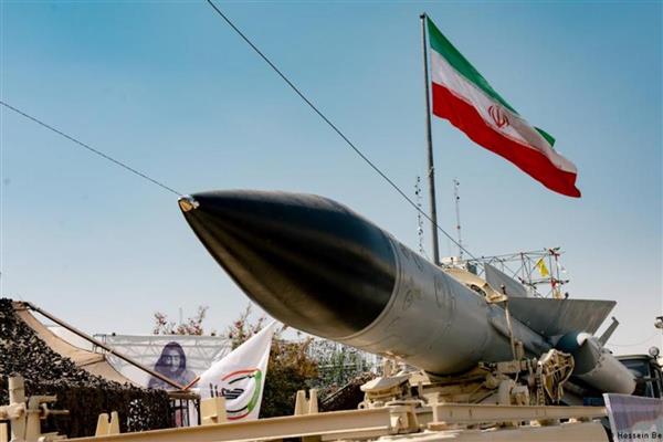 İran BAE'yi yine hedef aldı, hava savunma sistemine takıldı