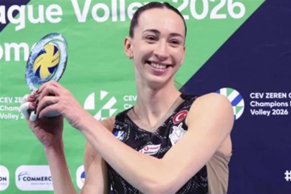 Zeren Spor'un Rus voleybolcusu Lazareva'nın 'sayı kraliçeliği' mutluluğu