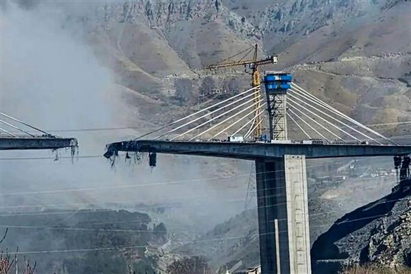 ABD, Kerec'teki köprüyü vurdu, İran bölge ülkelerindeki önemli köprülerin listesini yayınladı