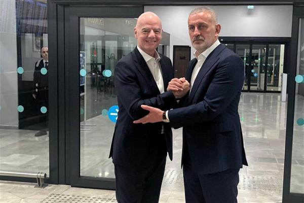 FIFA Başkanı Infantino, FIFA Arena Projesi'nin açılışı için İstanbul'a geldi