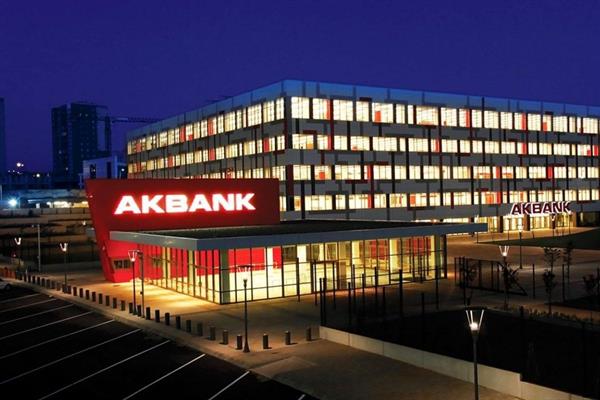Akbank'a Orta ve Doğu Avrupa bölgesinde "En İyi Banka" ödülü