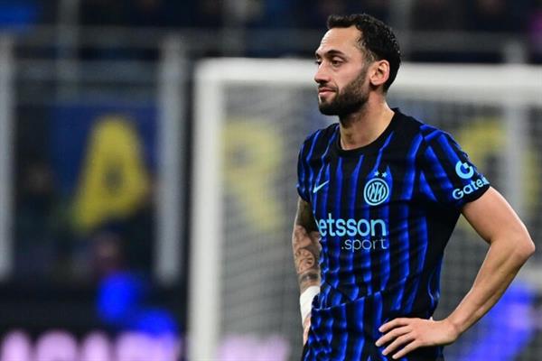 Milli futbolcu Hakan Çalhanoğlu'nda kas sakatlığı tespit edildi