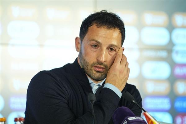Fenerbahçe'de teknik direktör Domenico Tedesco ve sportif direktör Devin Özek ile yollar