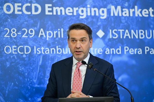 Bakan Bayraktar, Beylikova'nın dünyadaki en büyük nadir toprak elementleri yataklarından biri olduğuna inandıklarını açıkladı