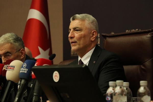 Ticaret Bakanı Bolat, ihracat reeskont kredi limitinin çok yakında artırılacağını söyledi