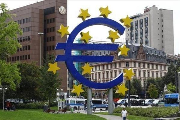 Euro Bölgesi'nde şirket kredileri mart ayında hızlı ivme kazandı