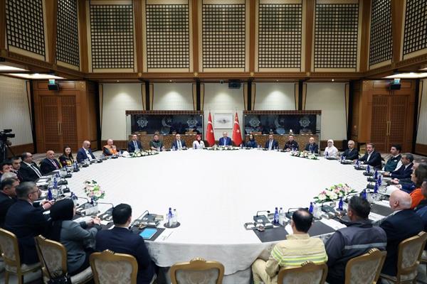 Cumhurbaşkanı Erdoğan, işçi ve işveren temsilcilerini kabul etti