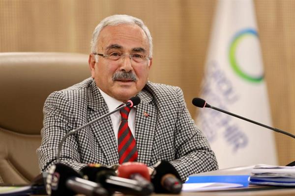 Ordu'da hastaneye kaldırılan Mehmet Hilmi Güler hava ambulansıyla İstanbul'a sevk edildi