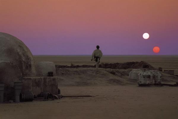 Astronomlar Star Wars filmindeki 'Tatooine' benzeri iki yıldızlı sistemlerde 27 gezegen buldu