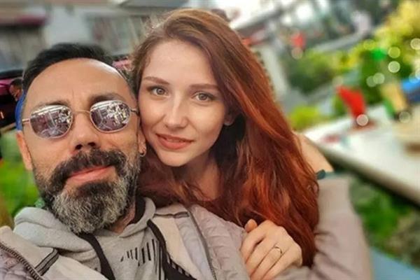 Sevilay Tilda Oğuz, boşanma aşamasında olduğu eşi oyuncu Umut Oğuz'u kendisini tehdit ettiği iddiasıyla savcılığa şikayet etti