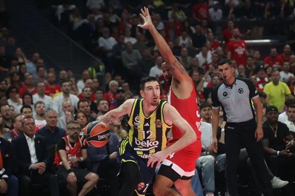 Basketbol Avrupa Ligi Başkanı Bodiroga ve CEO'su Bueno, Fenerbahçe ve taraftarlarından özür diledi
