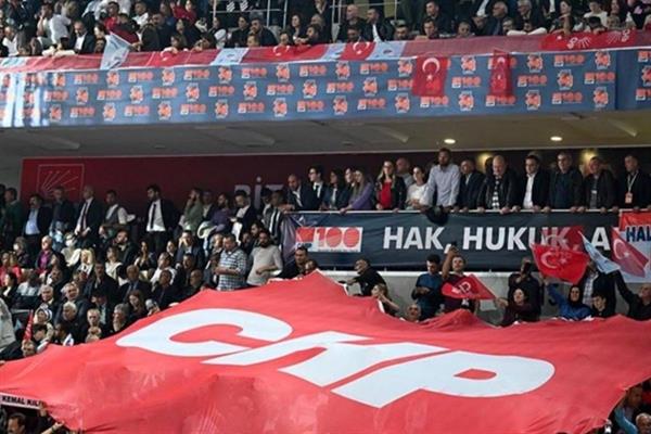 CHP'li 111 milletvekilinden olağanüstü kurultay tarihiyle ilgili açıklama