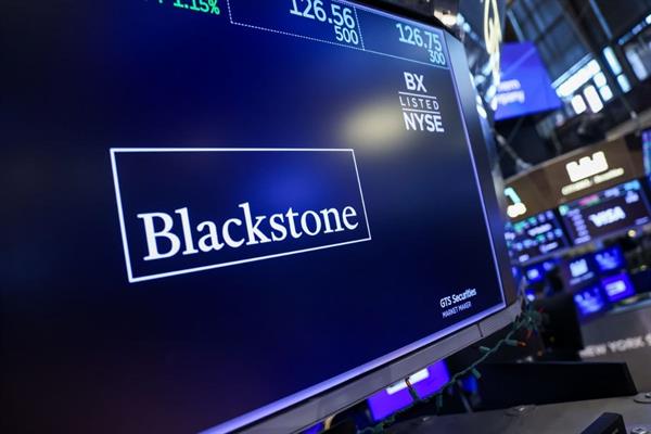 Blackstone, çıkış talebi artınca özel kredi fonundan para çekilmesine limit getirdi