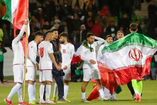 İran'dan FIFA'ya 'Politik slogan olursa sahayı terk ederiz' uyarısı