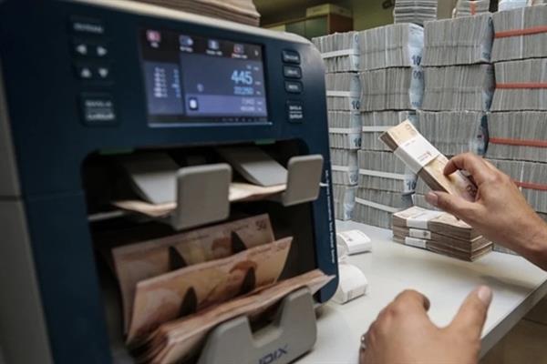 TCMB'nin verilerine göre, cari işlemler hesabı nisan ayında 5 milyar 695 milyon dolar açık verdi
