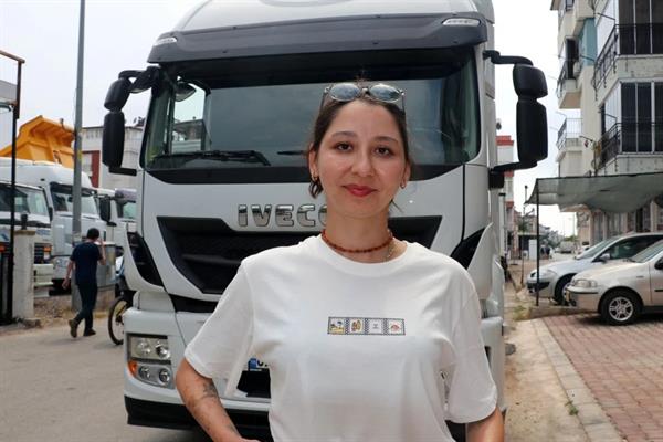 9 yıl devlet memurluğunun ardından istifa eden Begüm Önder, TIR şoförlüğüne başlayıp Avrupa yollarına çıktı